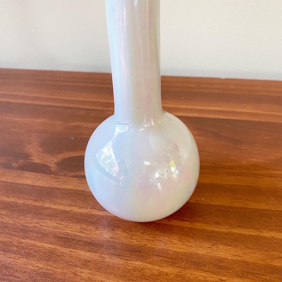Vintage Pearl Iridescent Bud Propagation Vase - Picture 2 of 3